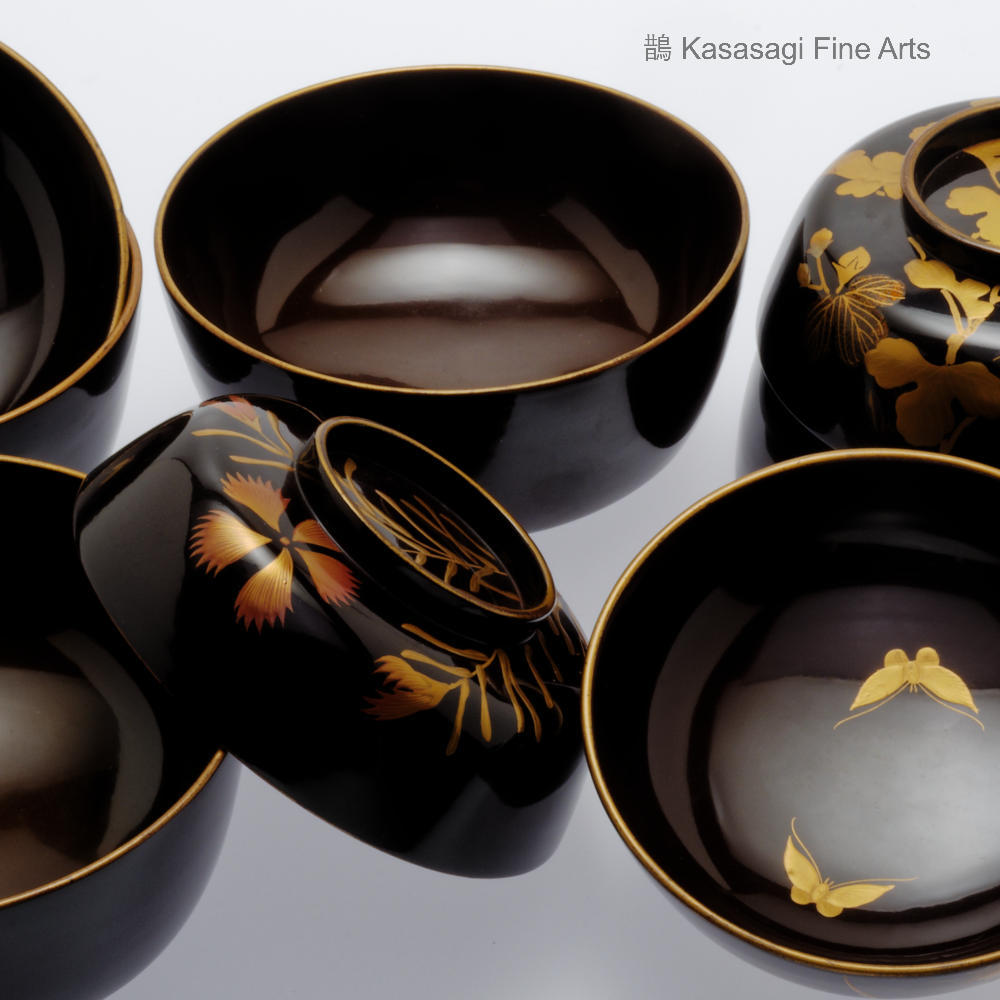 Four Antique Makie Gold Lacquer Covered Bowls